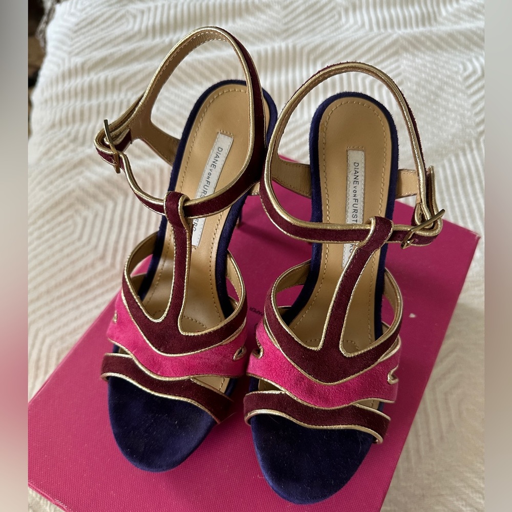 Diane Von furstenberg Suede Multicolor Julip Heels Size 6.5